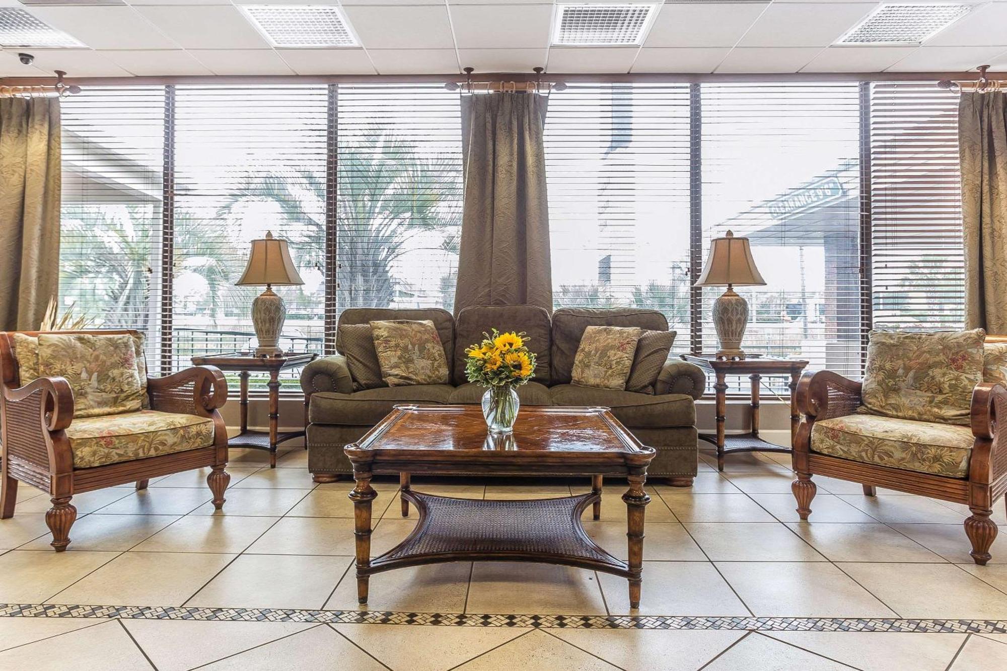 Quality Inn & Suites Georgetown Buitenkant foto