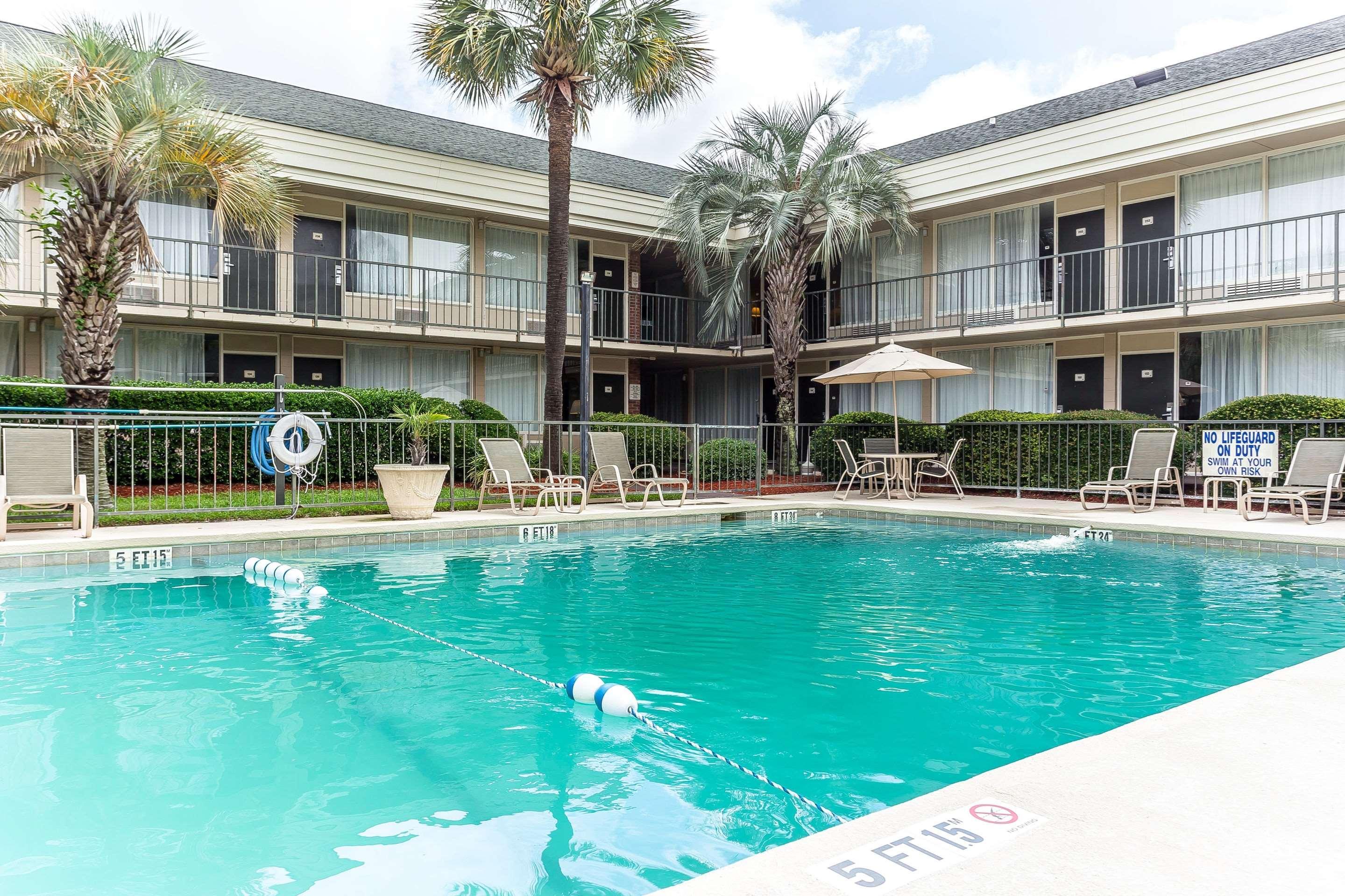 Quality Inn & Suites Georgetown Buitenkant foto