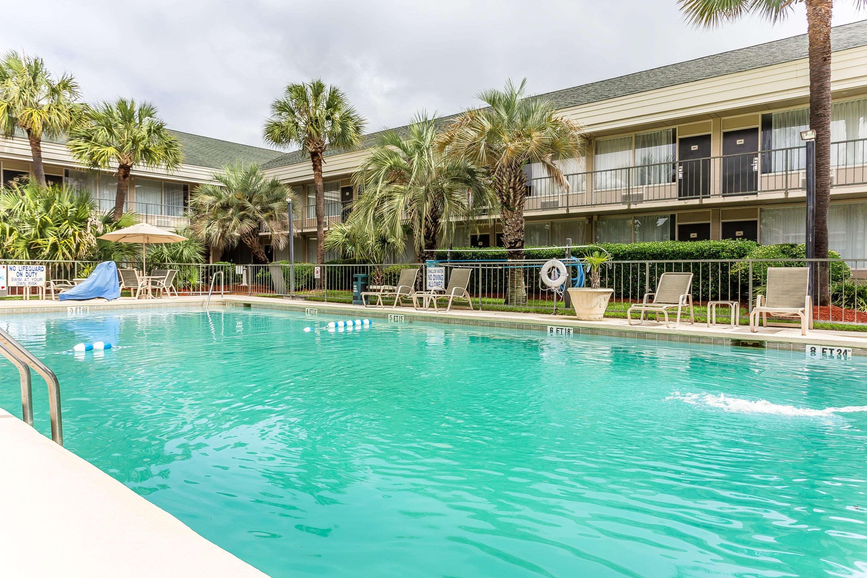 Quality Inn & Suites Georgetown Buitenkant foto