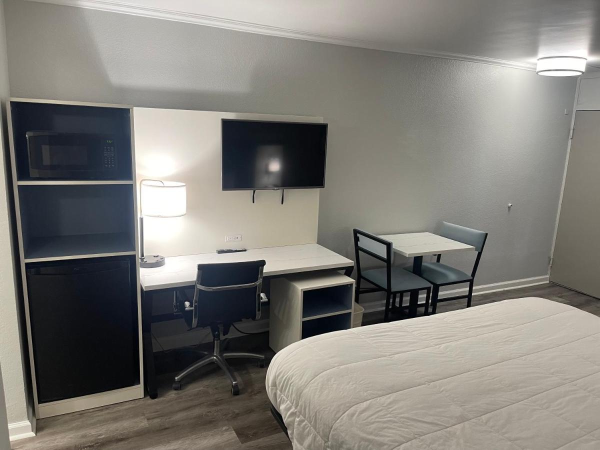 Quality Inn & Suites Georgetown Buitenkant foto