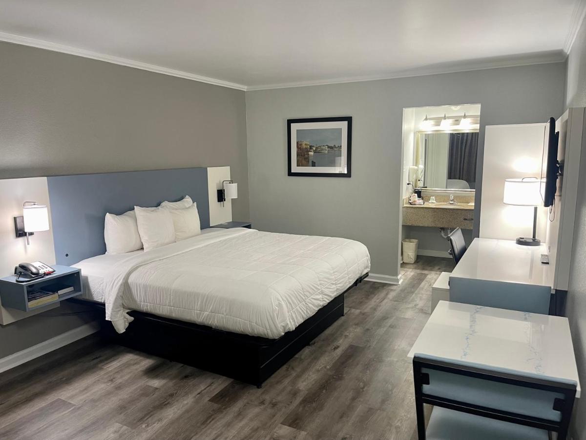 Quality Inn & Suites Georgetown Buitenkant foto
