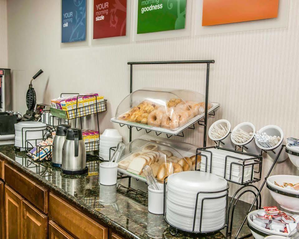 Quality Inn & Suites Georgetown Buitenkant foto
